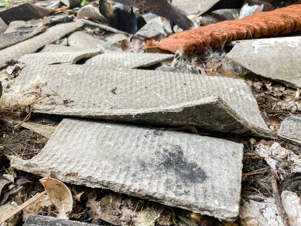 HRM Nederland - Veilig en Verantwoord Asbest Afvoeren | HRM Containers